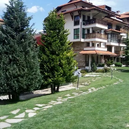 U Kompleksu Royal Towers *